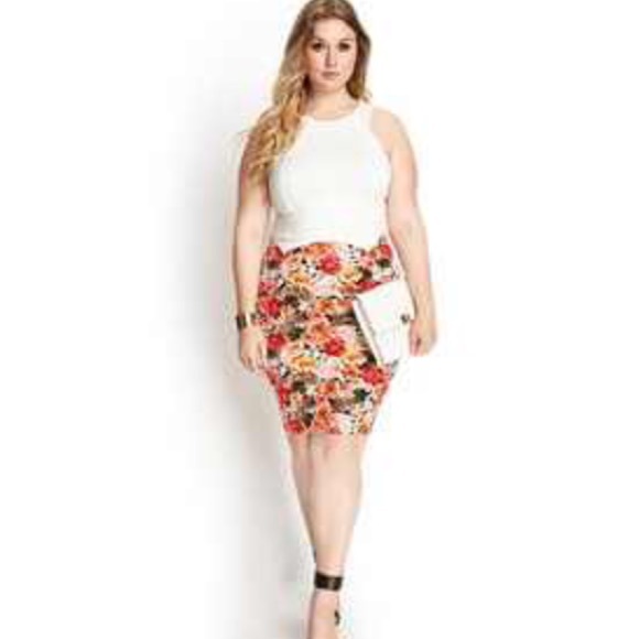 🌺🌸🌻Floral pencil skirt🌺🌸🌻