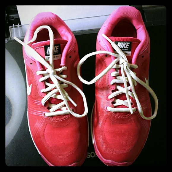 Nike Tennis shoes