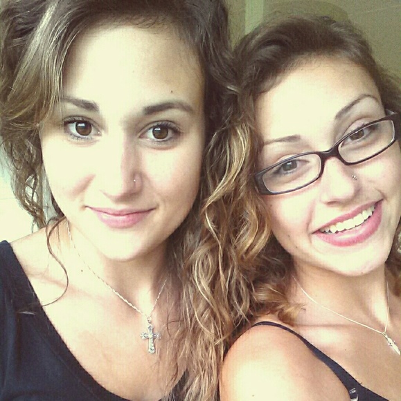 Hi, I'm Ally ❤️ - Picture 2 of 2