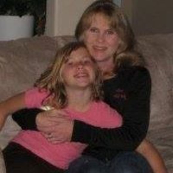 Meet your Posher, Debbie - Picture 1 of 1