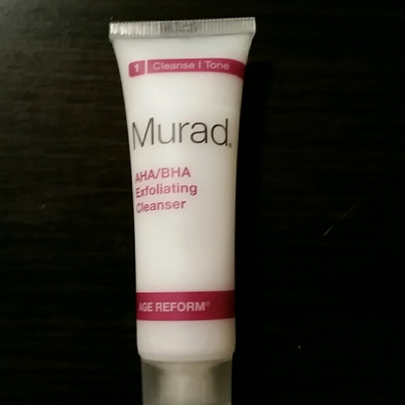 Murad AHA/BHA Exfoliating Cleanser. Age Reform.