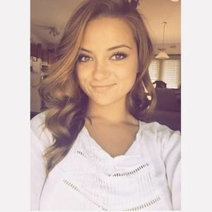 Meet your Posher, Holly