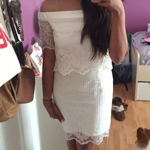 Off the shoulder lace dress -Topshop