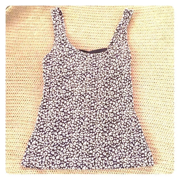 B&W leopard print tank w/crisscross back detail - Picture 1 of 3