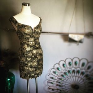 Sexy gold floral lace dress + FREE bracelet