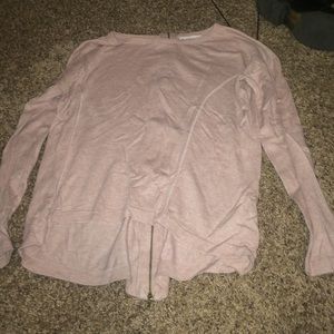 super cute sweater☻