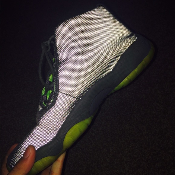 Futures - Picture 4 of 4