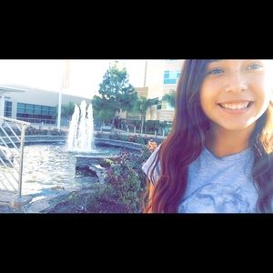 Meet your Posher, Mayra