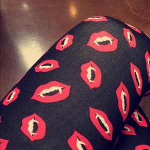 Meet your Posher, Whitley