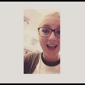 Meet your Posher, Sandy