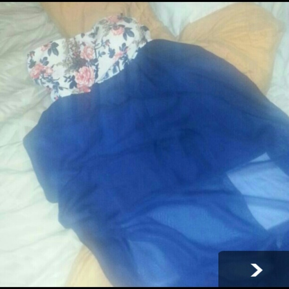 Dress - Picture 1 of 1