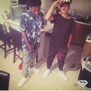 Meet your Posher, Lawrence