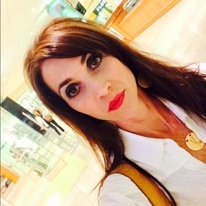 Meet your Posher, Kelli