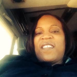 Meet your Posher, Paula