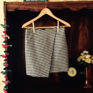 H&M Houndstooth Skirt
