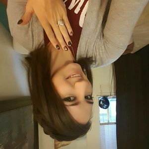 Meet your Posher, Cassandra