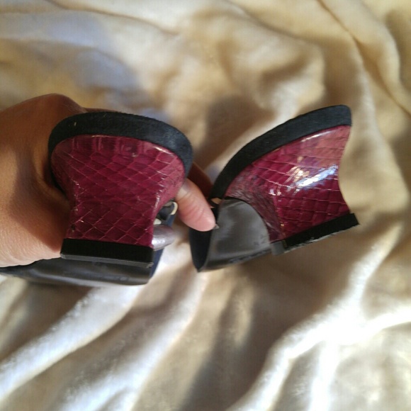 Hype black with red snakeskin mules - Picture 4 of 4