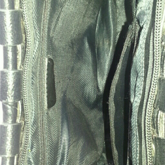 BLACK HANDBAG WITH ROUND LEATHER STRAP - Picture 3 of 4