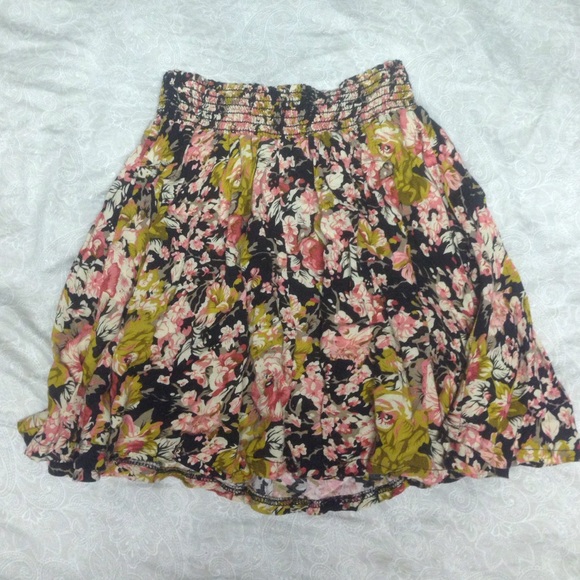 Floral skirt with zippered back.