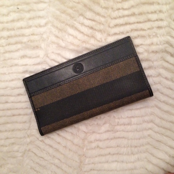 Fendi checkbook cover Clearance