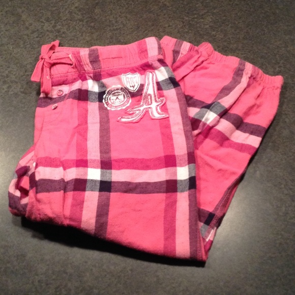 Aeropostale PJ Capris.