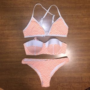MINKPINK chevron bikini 3 piece set size small