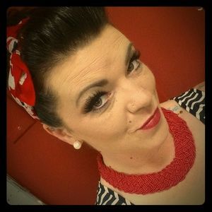 Meet your Posher, Ginger carver