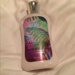 Bath & Body Works - Into the Wild body lotion