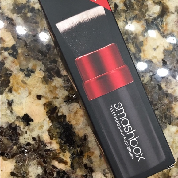 Smashbox face brush