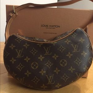 🎄Louis Vuitton Croissant handbag sale!