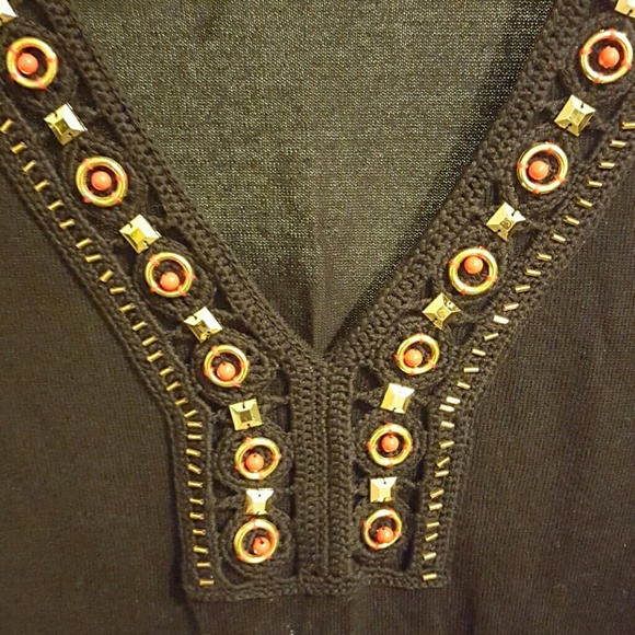 Top - Picture 2 of 3