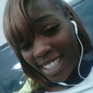 Meet your Posher, Johnisha