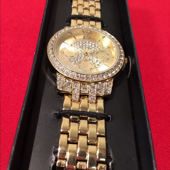 Genuine Swarovski Crystal Gold Watch⚡️FLASH SALE⚡️ - Picture 2 of 4