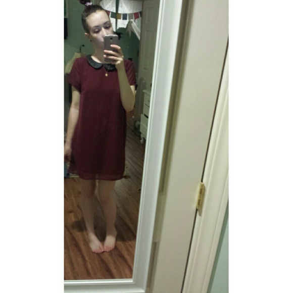 💫Sold💫Maroon peter pan collar dress - Picture 3 of 3