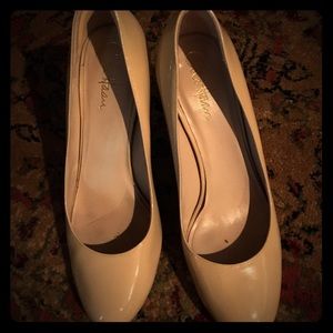 Cream Genuine Patent Leather Cole Haan Pumps