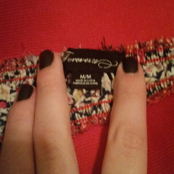 Floral skirt - Picture 3 of 3