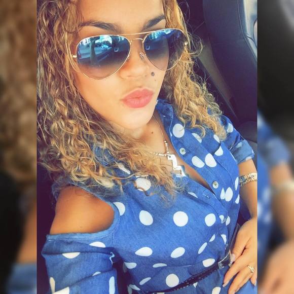 Meet your Posher, Luisa - Picture 1 of 1