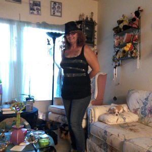 Meet your Posher, Phyllis