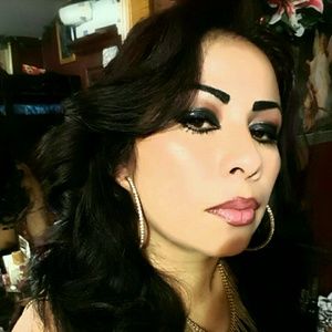 Meet your Posher, Blanca