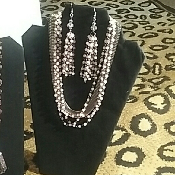 Sophisticated Lady necklace set