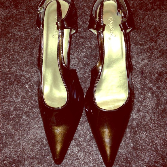 Dark brown heels size 8 - Picture 1 of 1