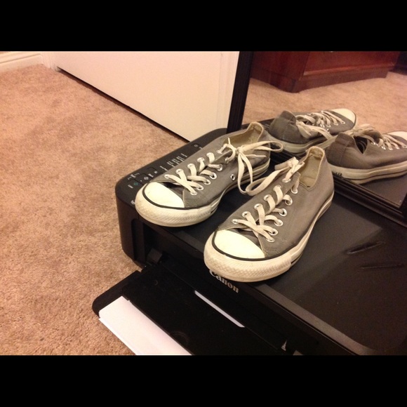 Grey converse