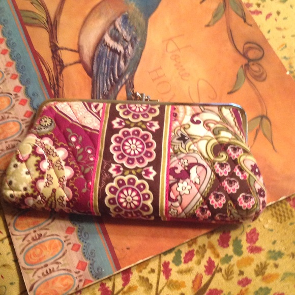 Vera Bradley Bags Beautiful Vera Bradley Clutch Pursechain Purse