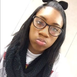 Meet your Posher, Jazmin