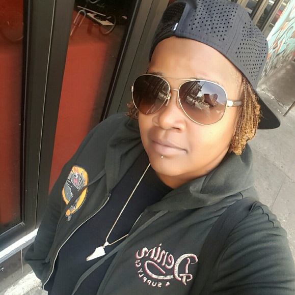 Meet your Posher, Rachel - Picture 2 of 6