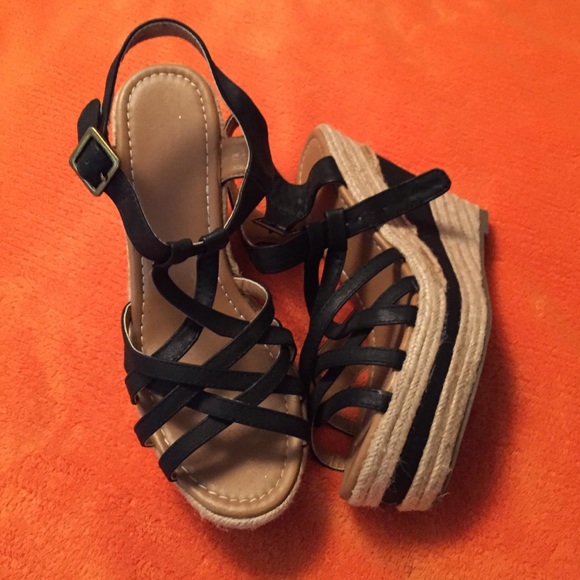 Wedge sandals
