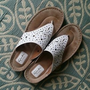 Clarks Artisan leather wedge flip flops