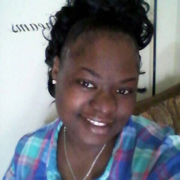 Meet your Posher, Evon - Picture 1 of 1