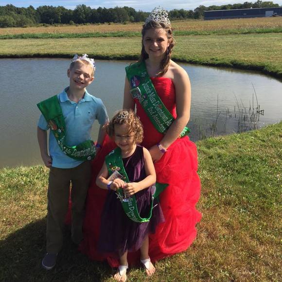 Meet your Posher, Amanda - Picture 1 of 1