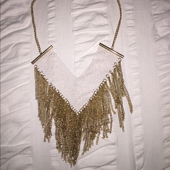 Steve Madden necklace